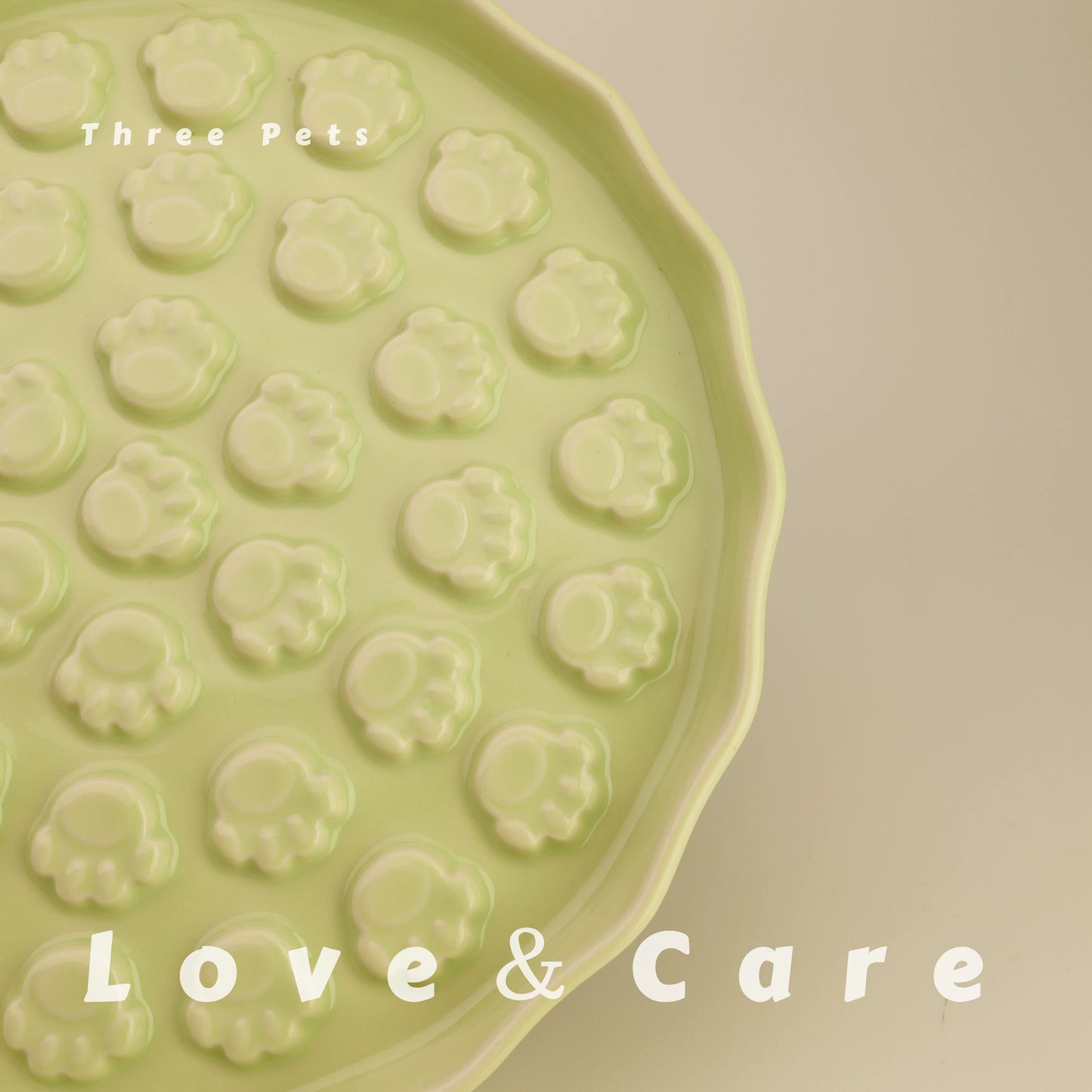 Three Paws Slow Feeder Plate with Raised Paw Imprints